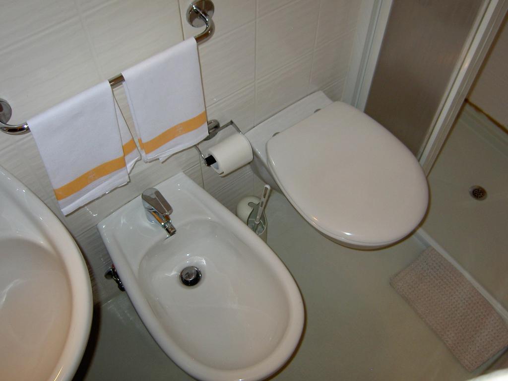 Hotel Violetta Parma Pokoj fotografie