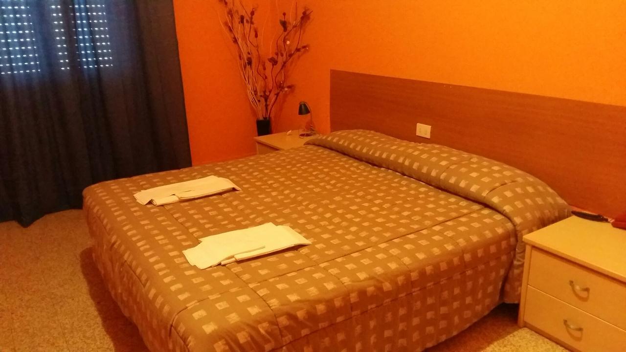 Hotel Violetta Parma Exteriér fotografie